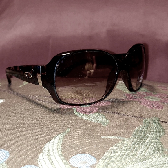 NWT Oscar de la Renta Sunglasses main image 4